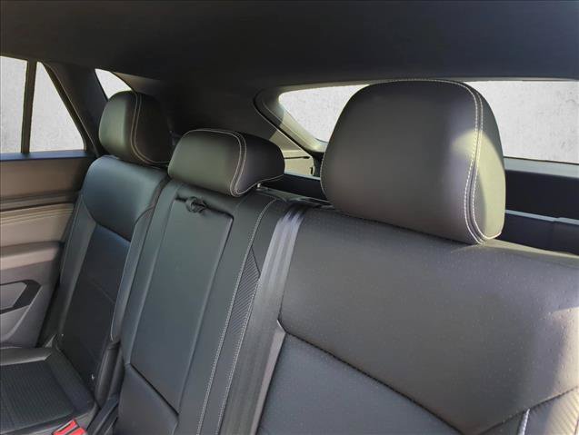 Used 2023 Volkswagen Atlas Cross Sport SE FWD image 30