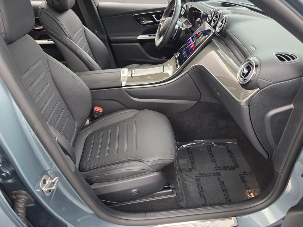 Used 2025 Mercedes-Benz GLC 43 AMG 4MATIC image 25