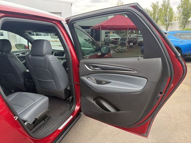 Used 2022 Buick Enclave Premium AWD/4WD image 21
