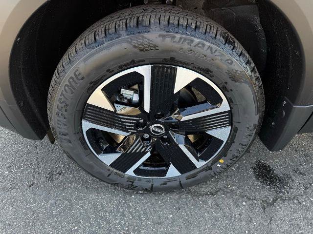 New 2026 Nissan Kicks SV w/ SV Premium Package AWD/4WD image 9