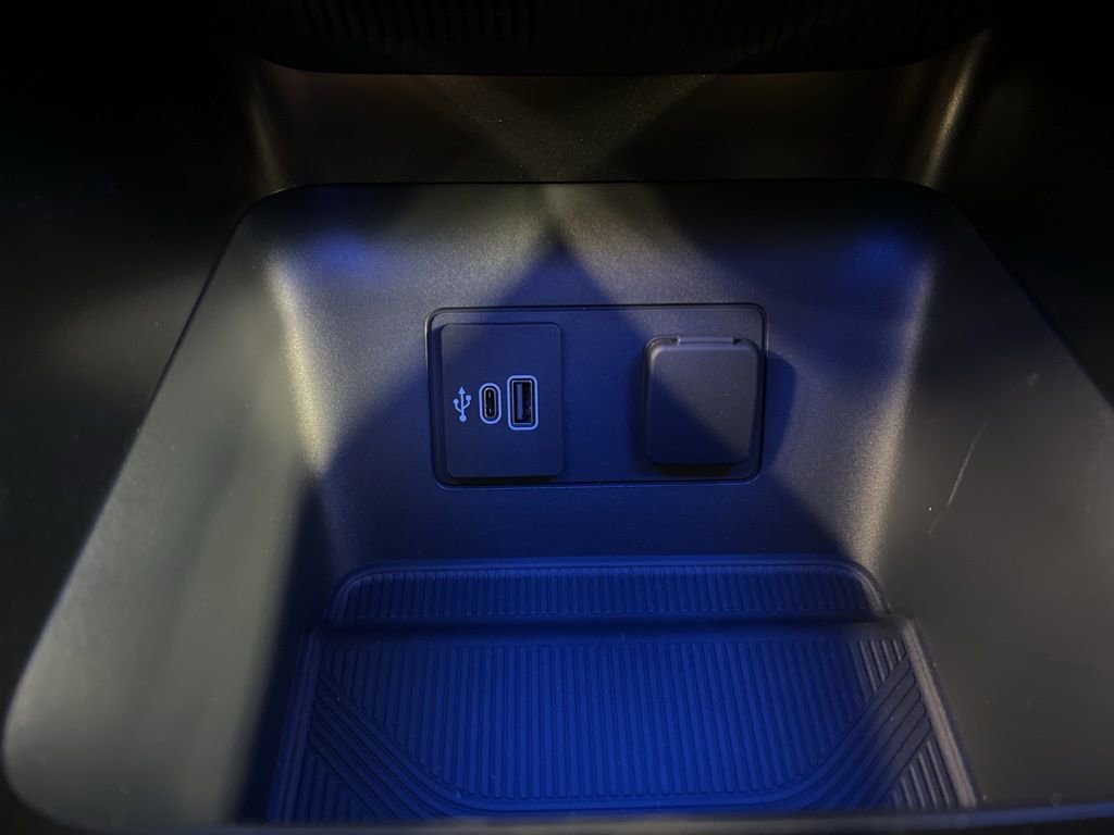 New 2026 Ford Explorer ST-Line w/ ST-Line Street Pack image 16