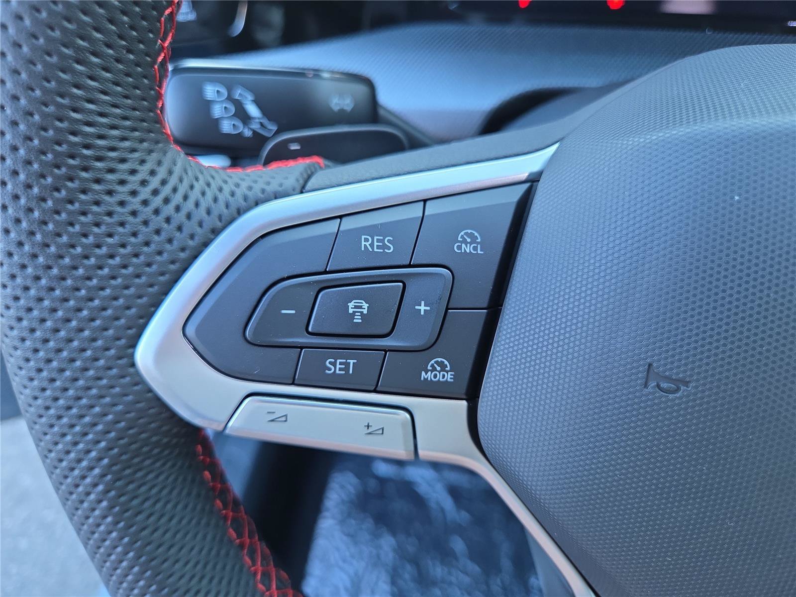 New 2026 Volkswagen GTI SE FWD image 16