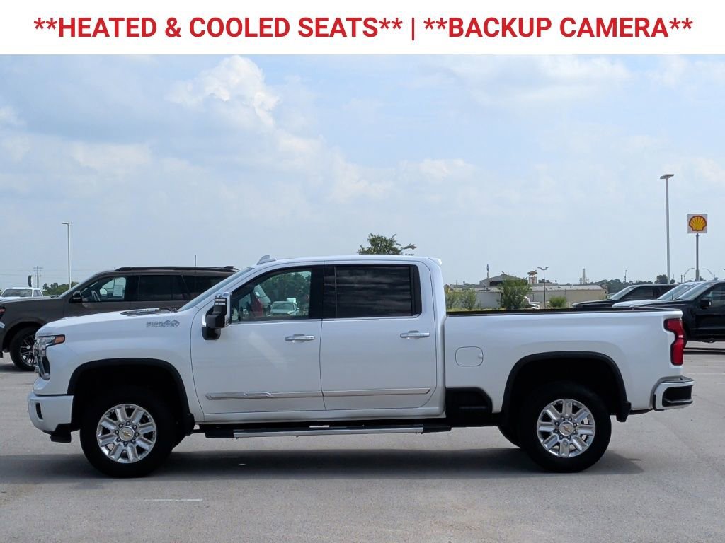 Used 2025 Chevrolet Silverado 2500 High Country w/ Technology Package AWD/4WD image 5