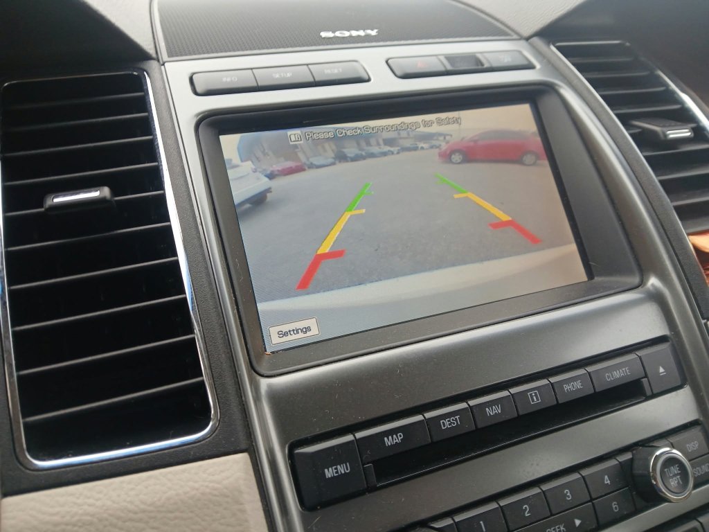 Used 2012 Ford Taurus Limited FWD image 15