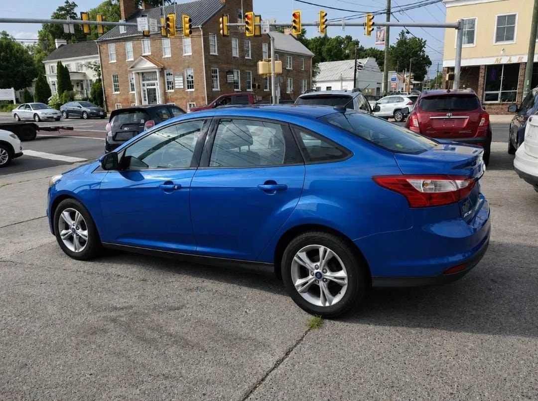 Used 2013 Ford Focus SE FWD image 3