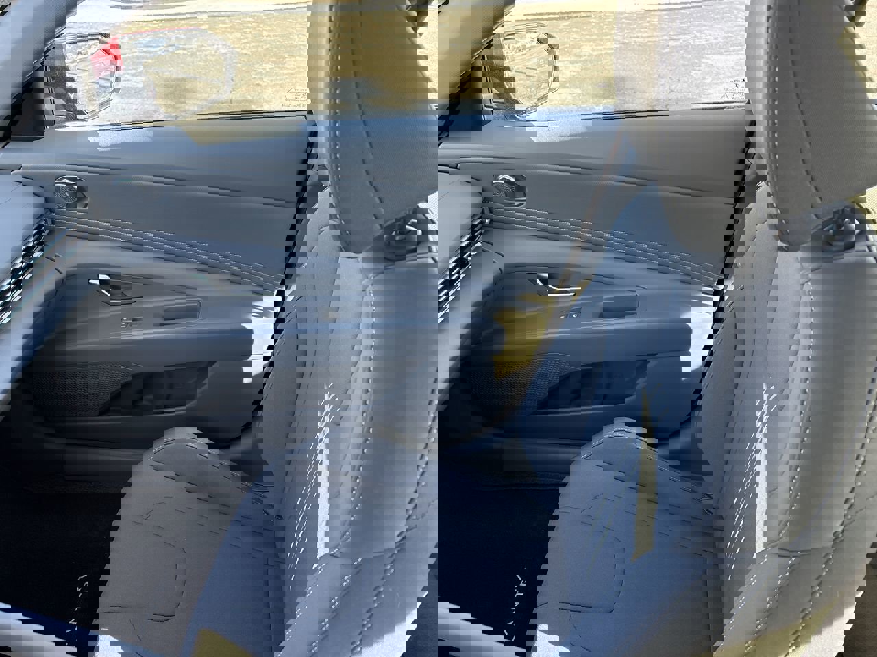 Certified 2025 Hyundai Elantra SEL w/ Cargo Package FWD image 22