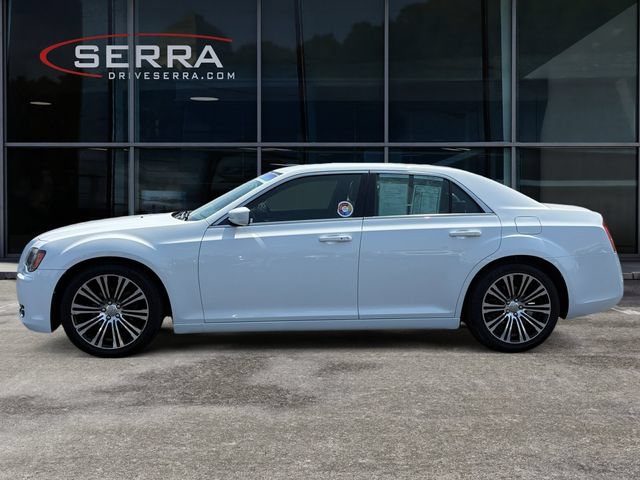 Used 2014 Chrysler 300 S RWD image 2