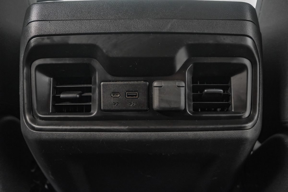 Used 2019 Chevrolet Silverado 1500 RST AWD/4WD image 35