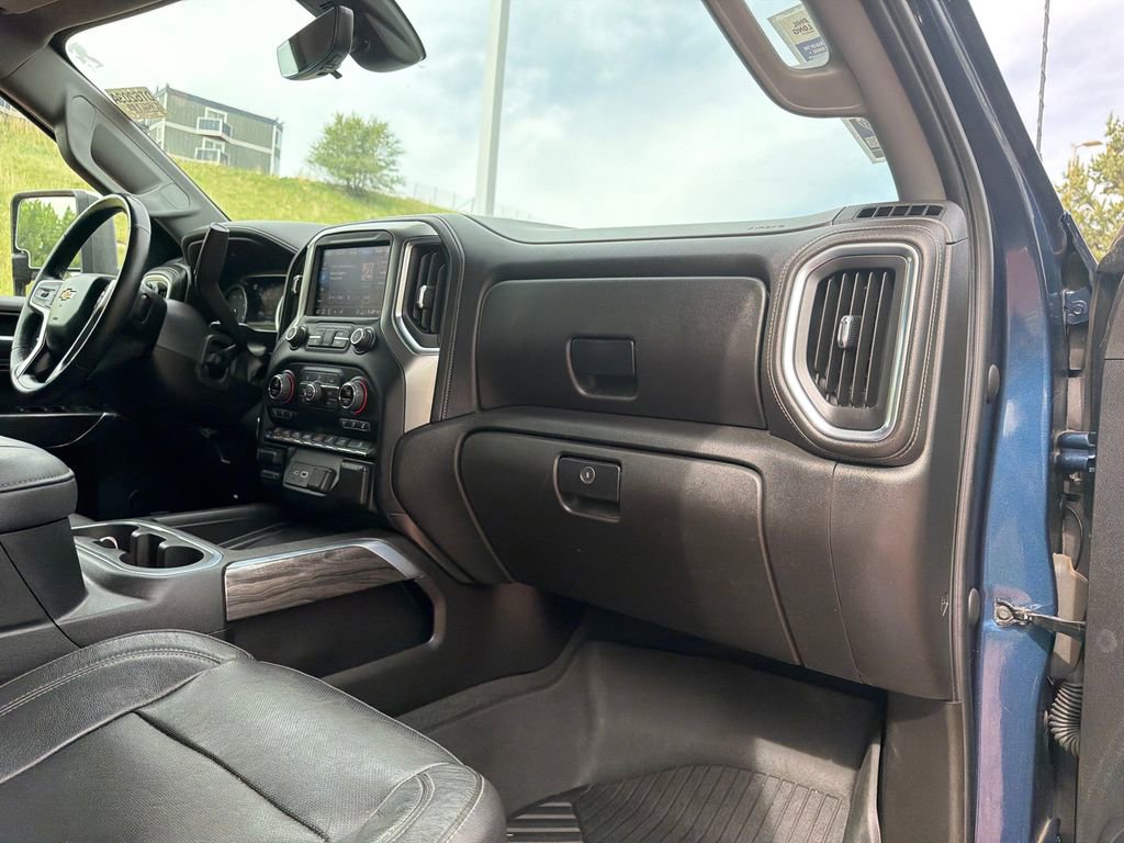 Used 2020 Chevrolet Silverado 2500 LTZ w/ LTZ Premium Package AWD/4WD image 34