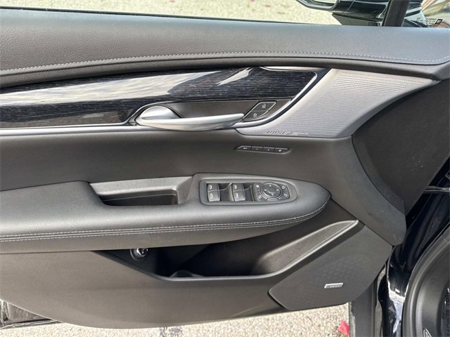 Certified 2025 Cadillac XT5 Premium Luxury image 15