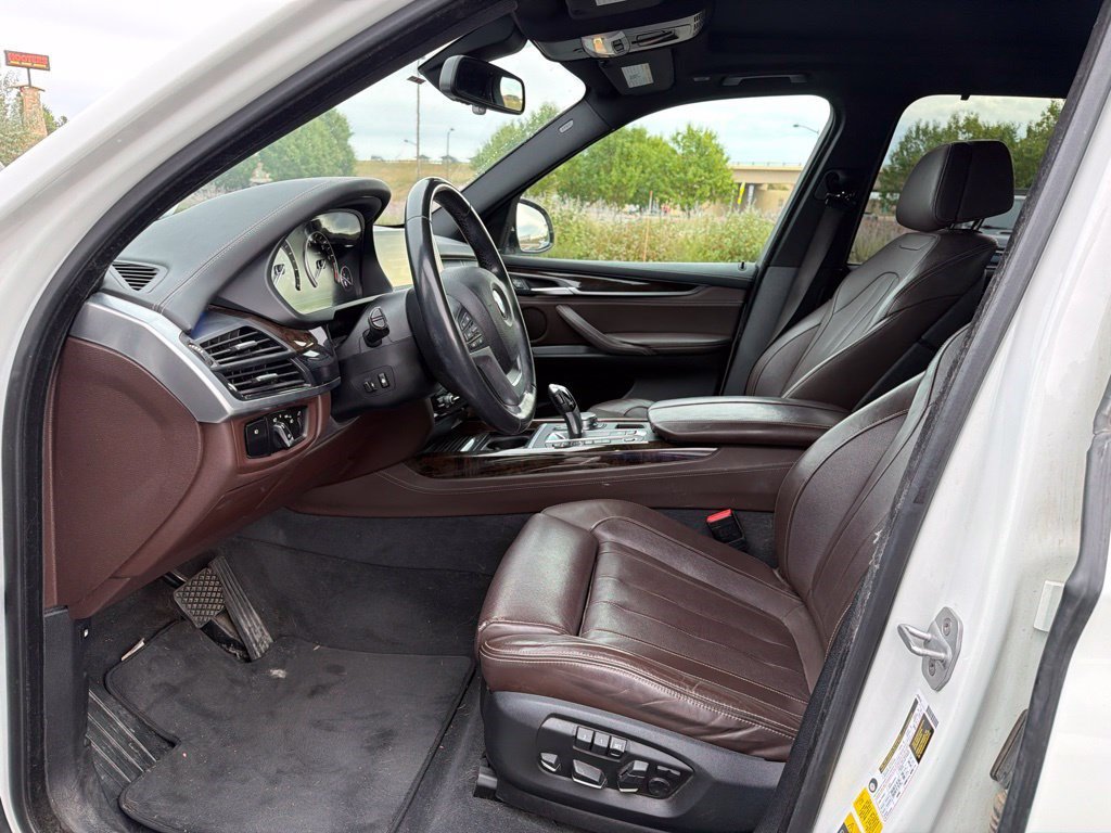 Used 2017 BMW X5 xDrive40e AWD/4WD image 10