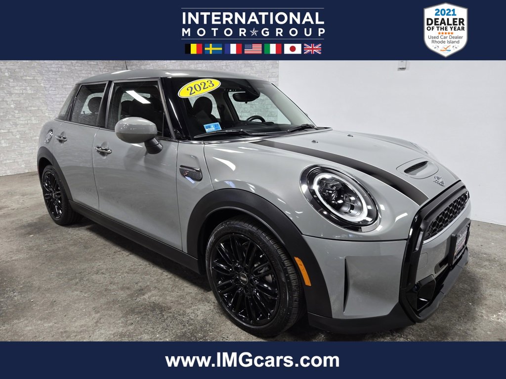 Used 2023 MINI Cooper S image 1