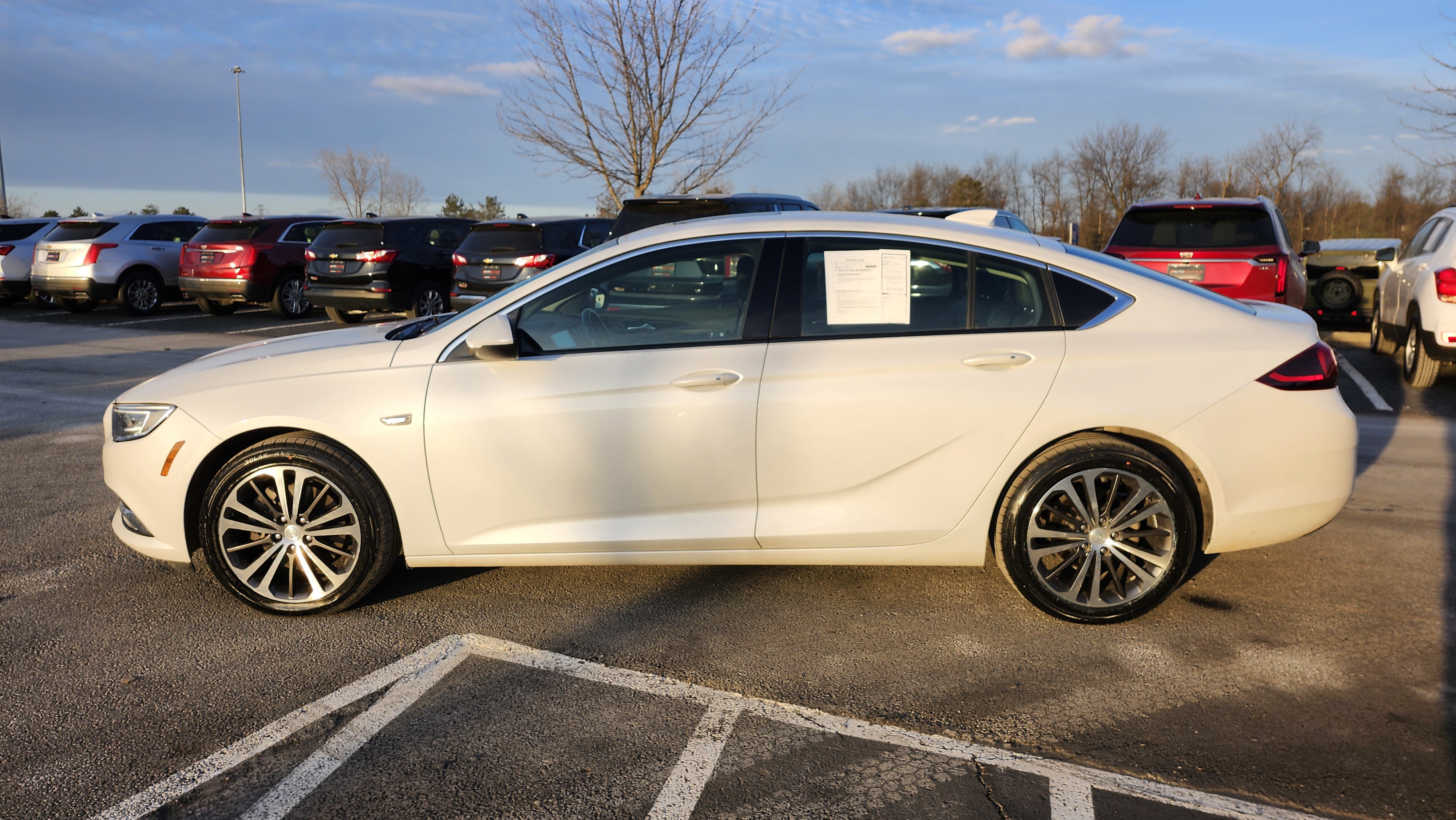Used 2018 Buick Regal Essence w/ Driver Confidence Package #1 image 15