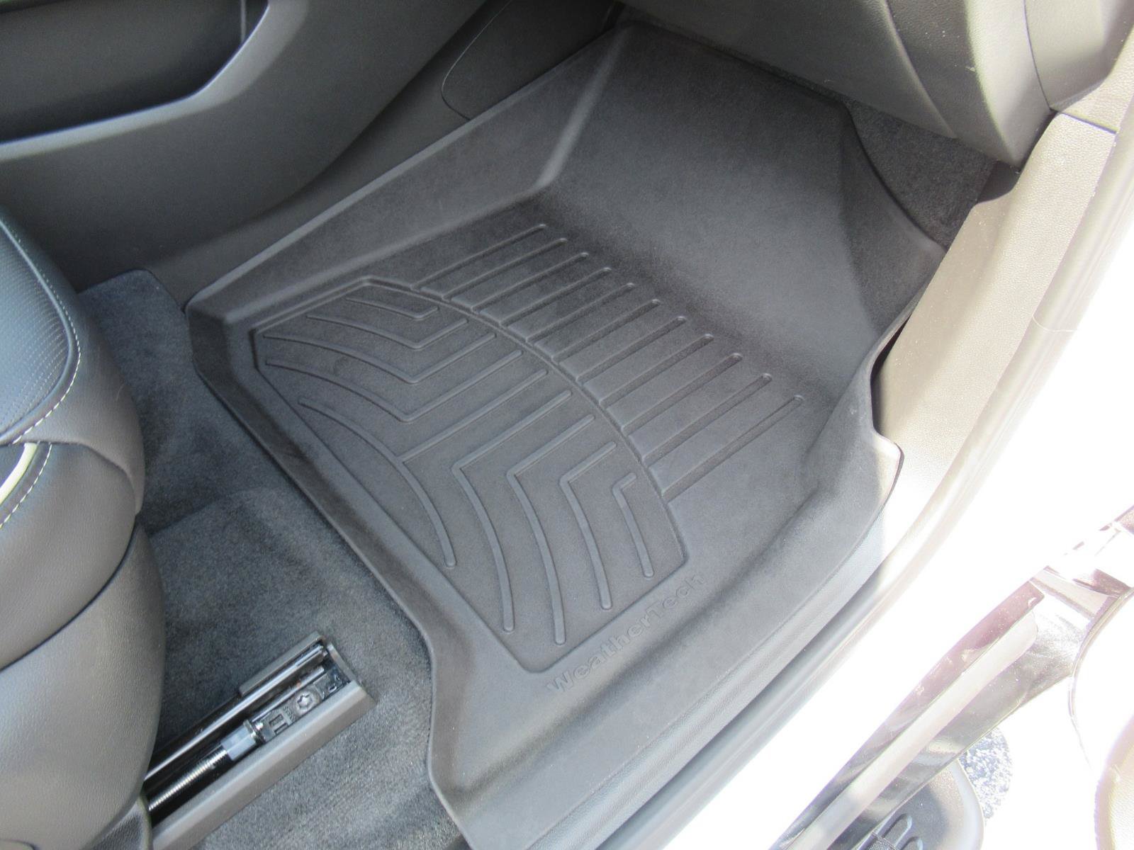 Used 2023 Chevrolet Traverse Premier w/ Redline Edition FWD image 34