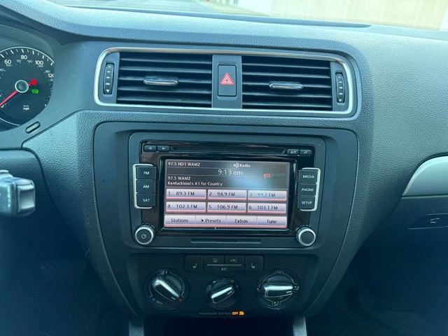 Used 2014 Volkswagen Jetta SE image 12