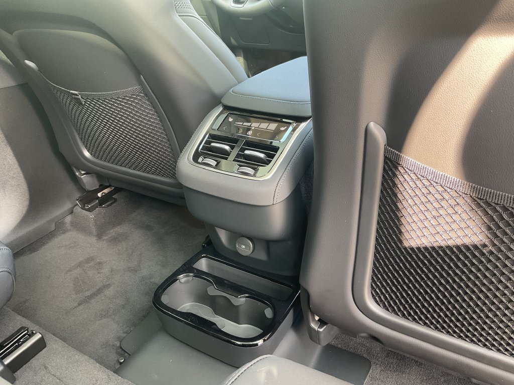 New 2027 Volvo XC90 B6 Plus AWD/4WD image 20