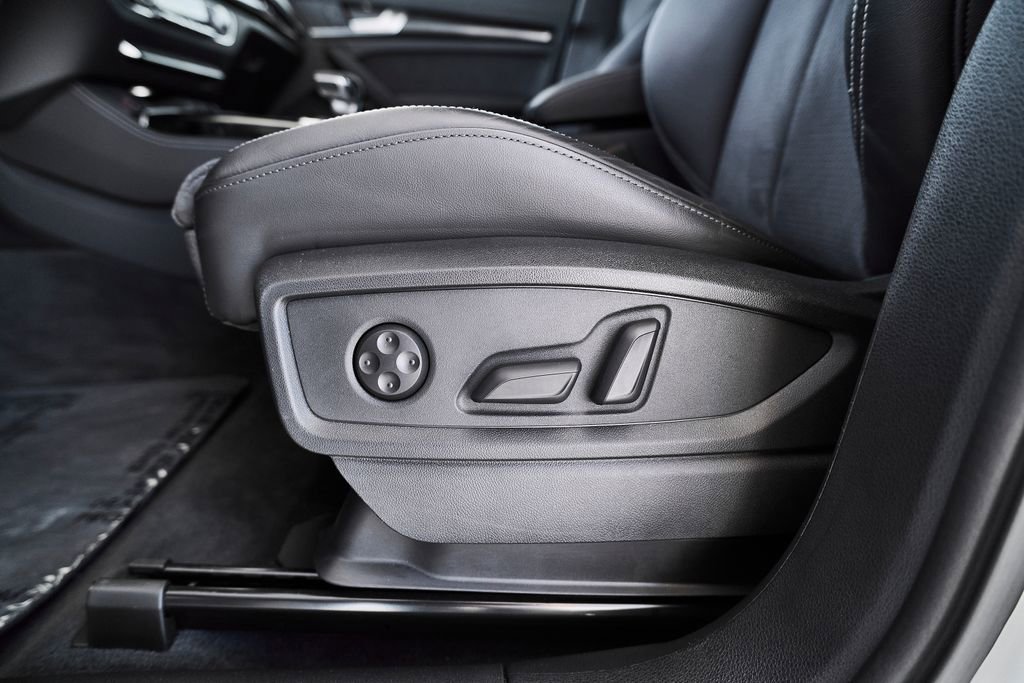 Used 2024 Audi SQ5 Premium Plus AWD/4WD image 21