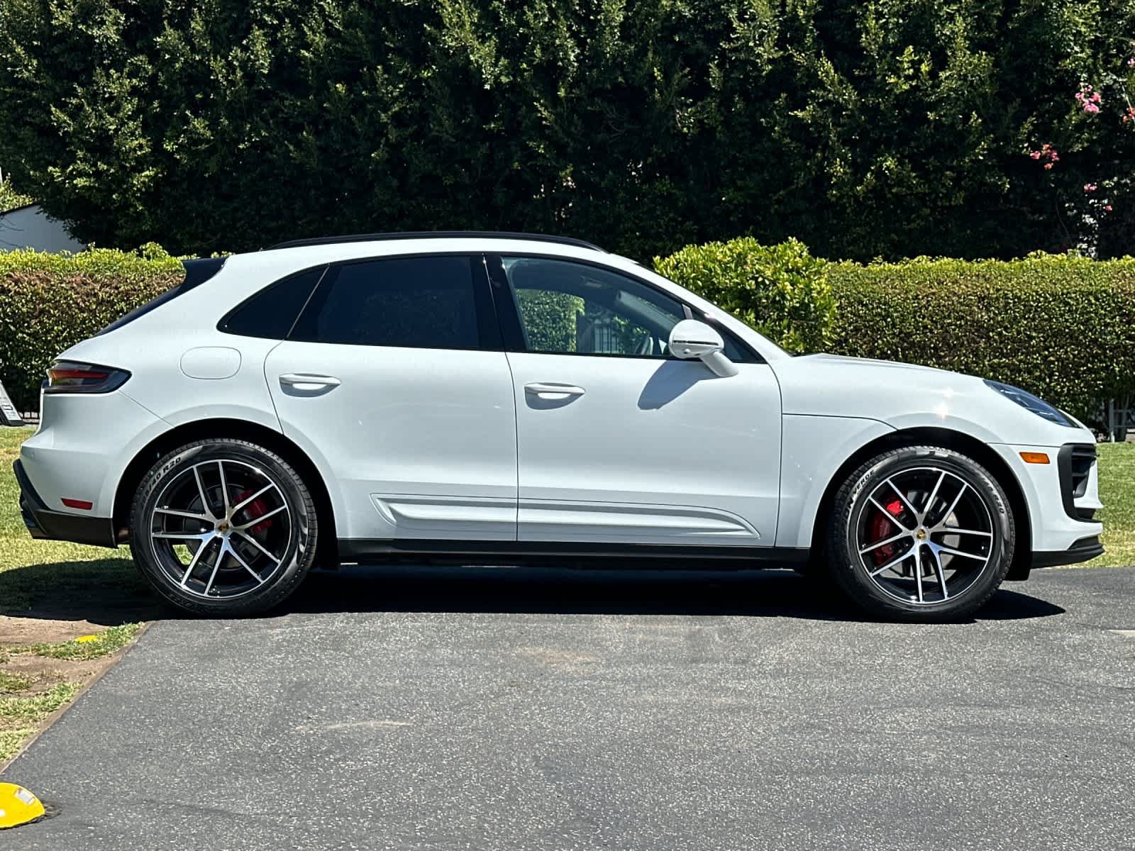 New 2026 Porsche Macan S AWD/4WD image 9