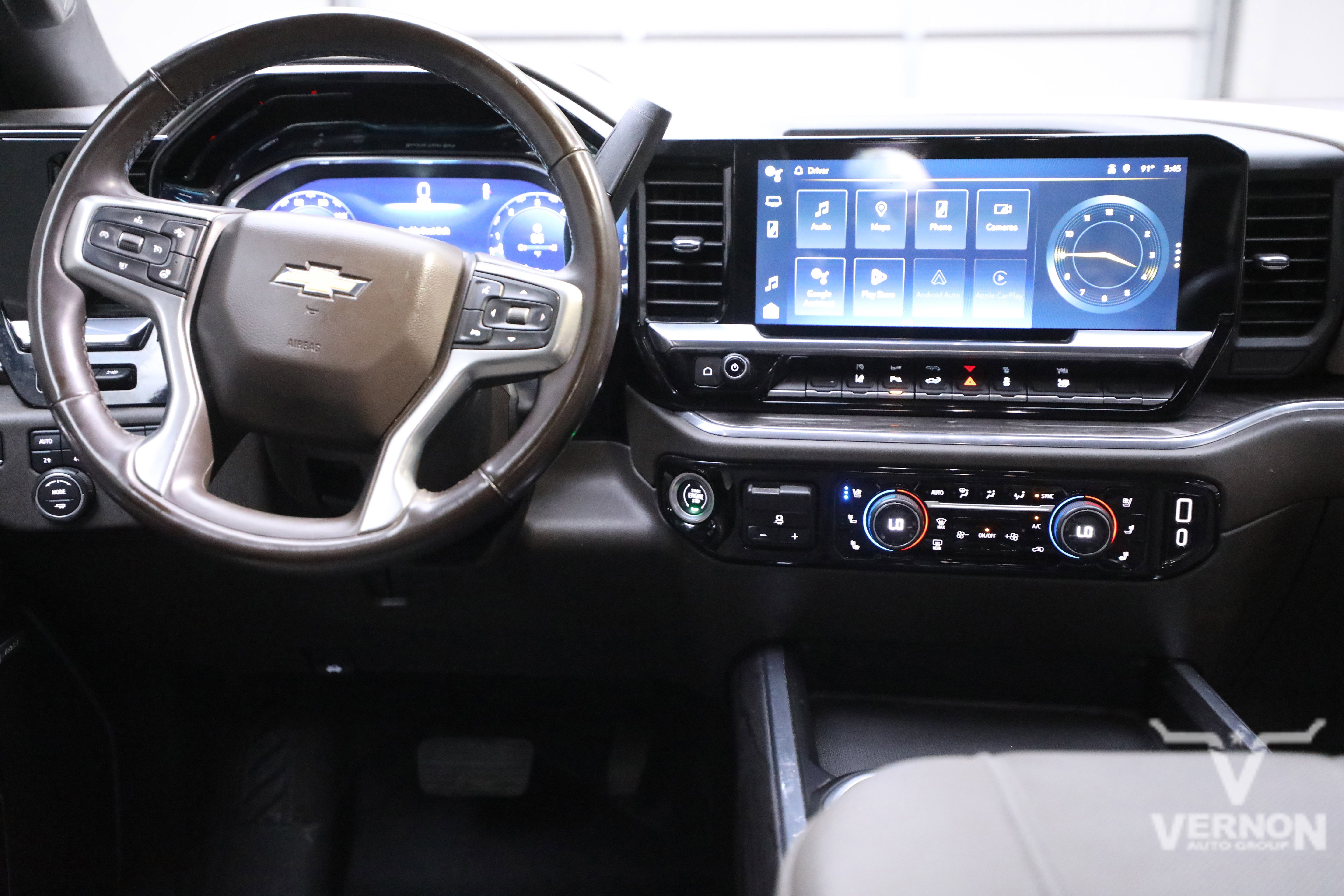 Used 2024 Chevrolet Silverado 3500 LTZ w/ LTZ Convenience Package image 21