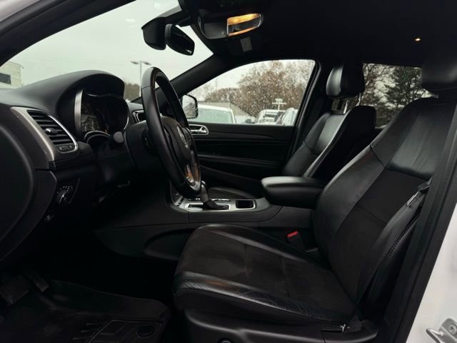 Used 2020 Jeep Grand Cherokee Altitude image 18