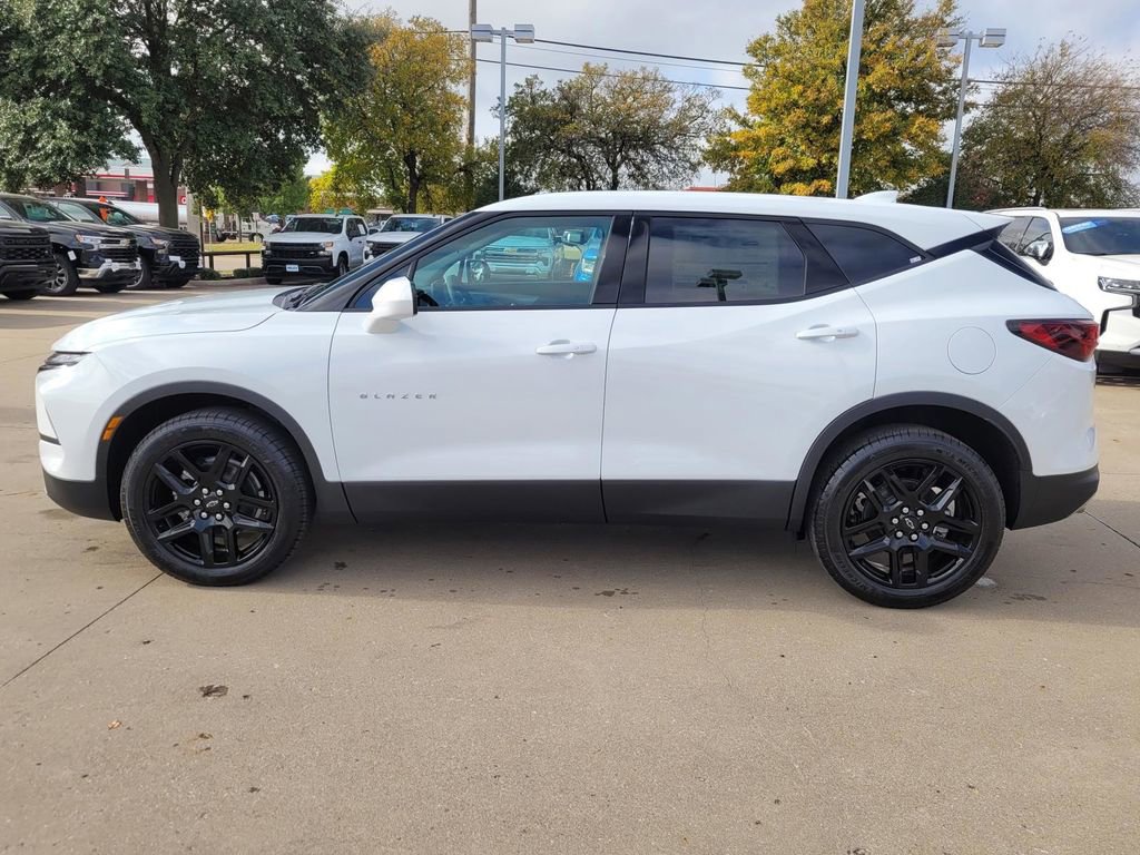 New 2026 Chevrolet Blazer LT image 2
