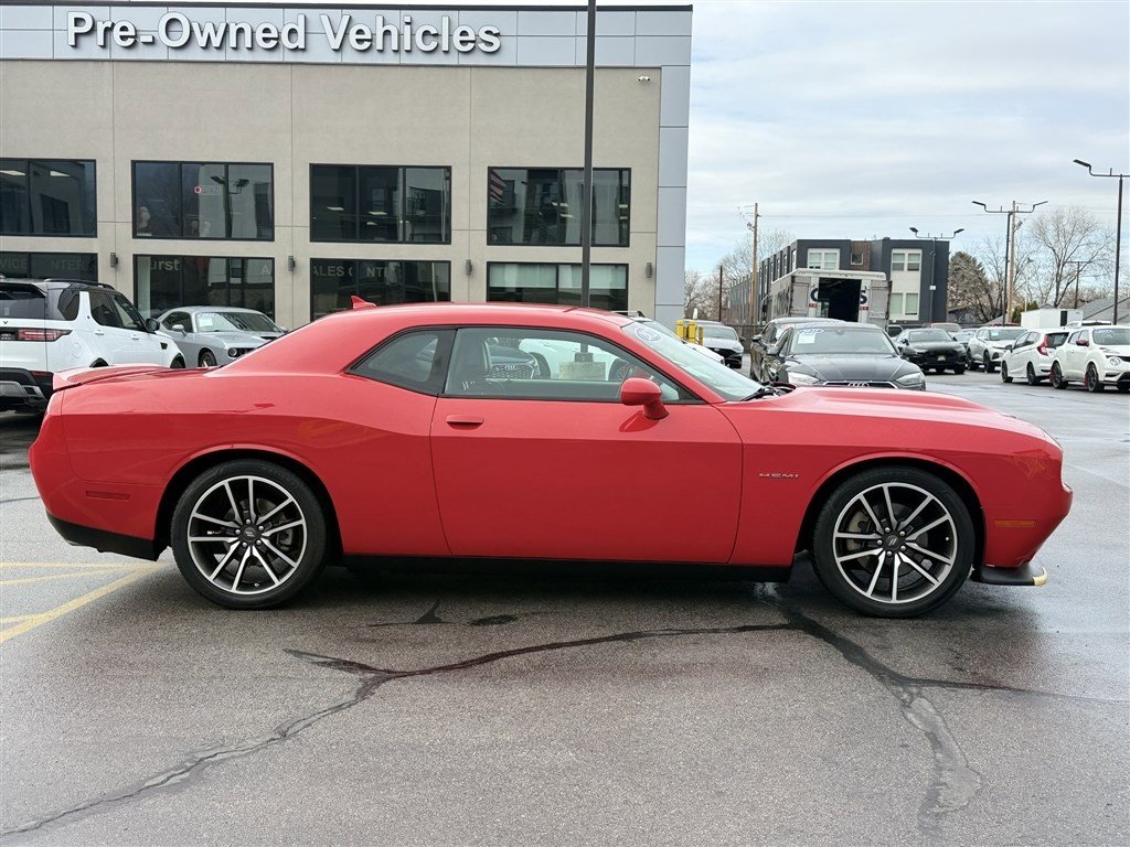 Used 2022 Dodge Challenger R/T w/ Plus Package image 8
