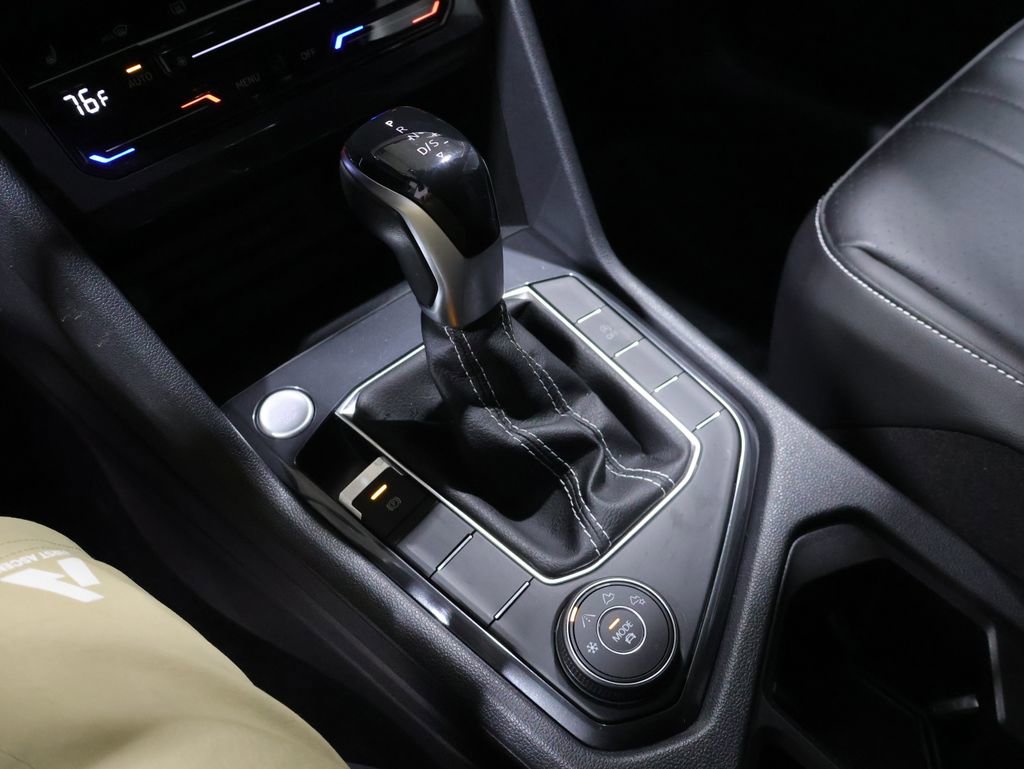 Used 2022 Volkswagen Tiguan SE image 29