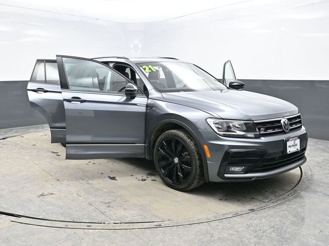 Used 2021 Volkswagen Tiguan SE R-Line image 41
