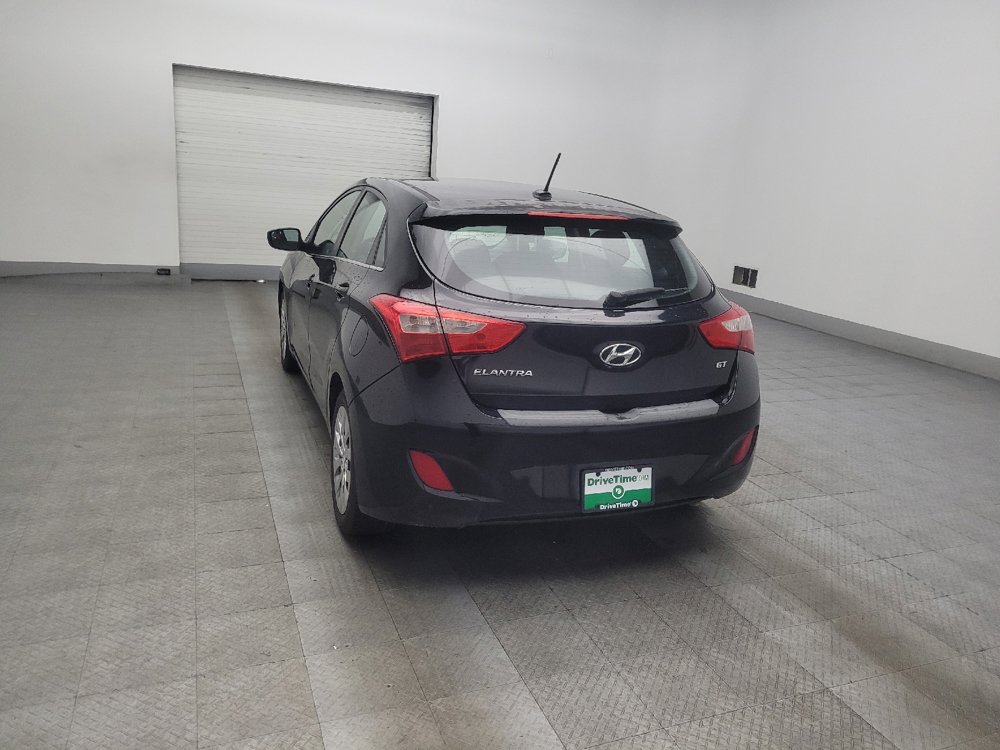 Used 2017 Hyundai Elantra GT FWD image 5