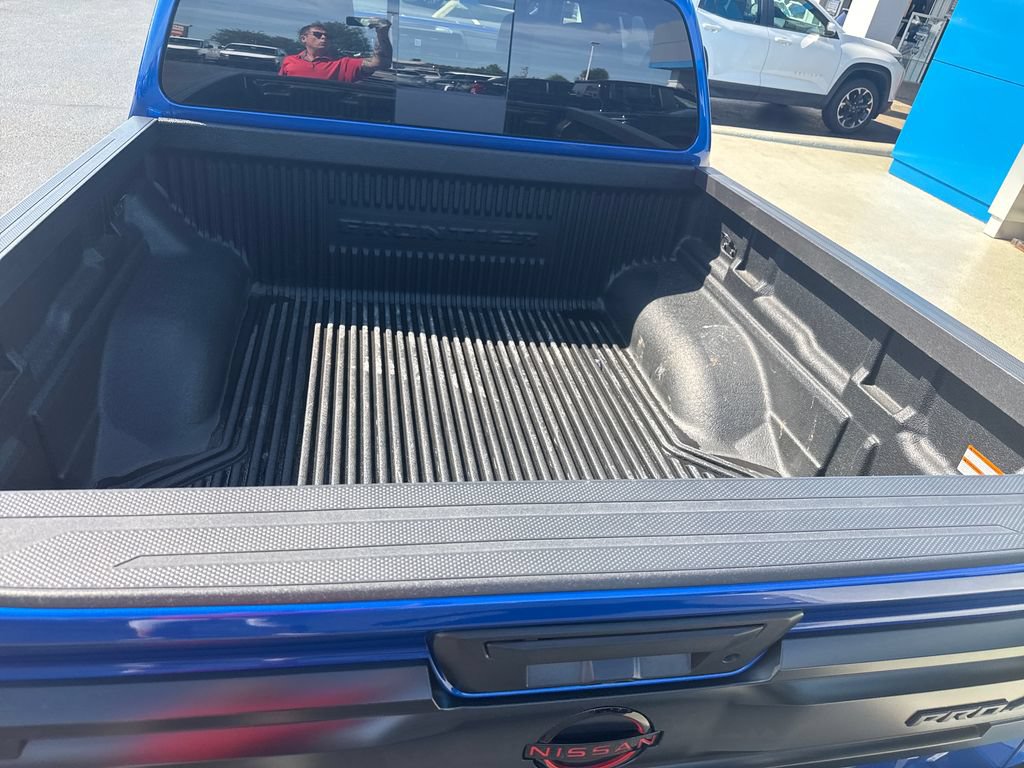 Used 2025 Nissan Frontier PRO-4X AWD/4WD image 25