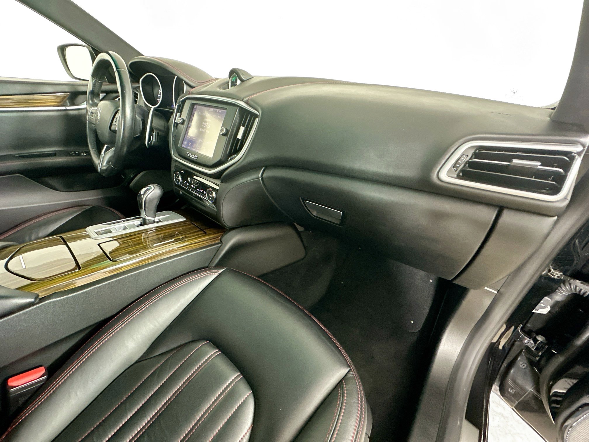 Used 2016 Maserati Ghibli S Q4 image 41