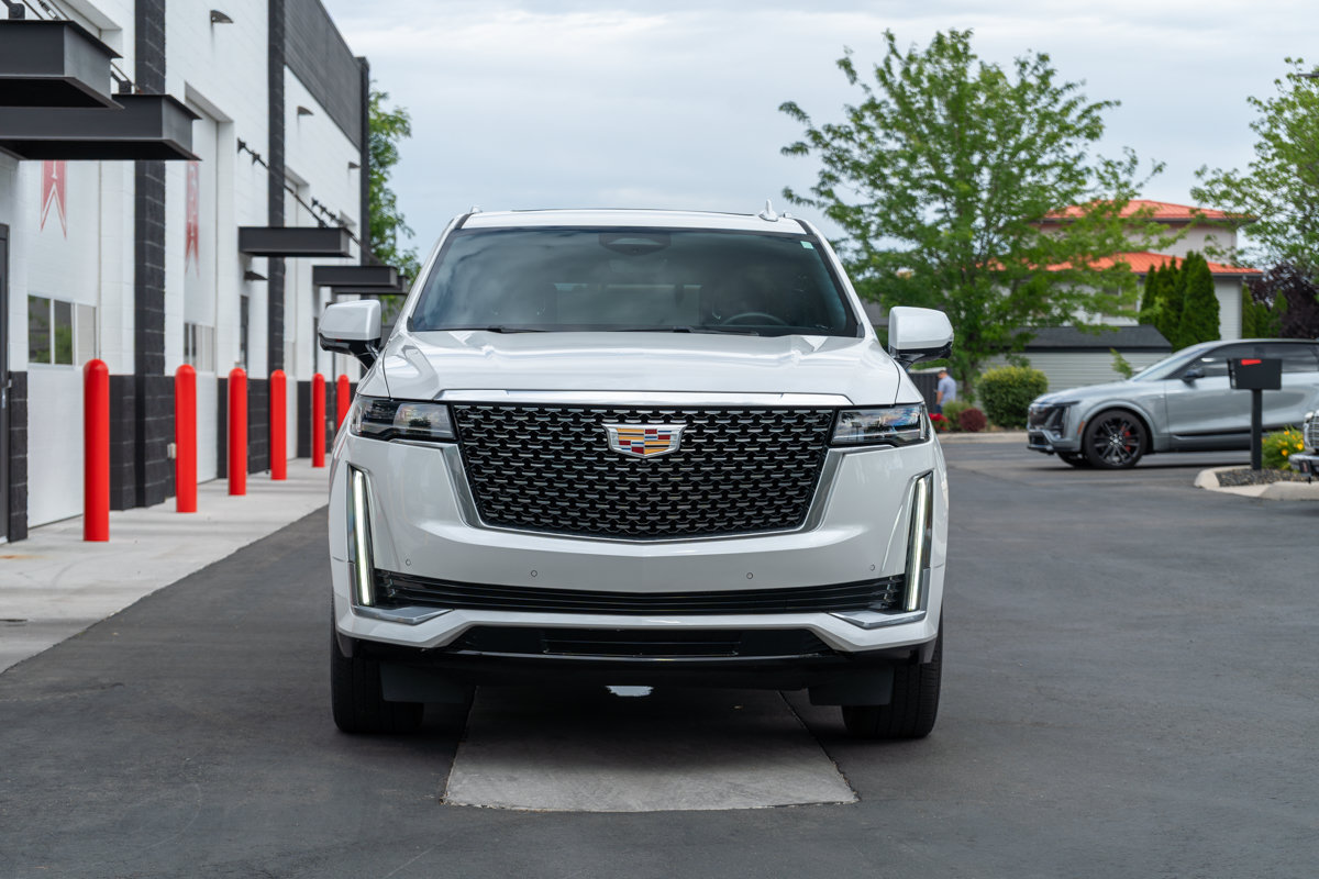 Used 2021 Cadillac Escalade Premium Luxury w/ LPO, Radiant Package AWD/4WD image 59