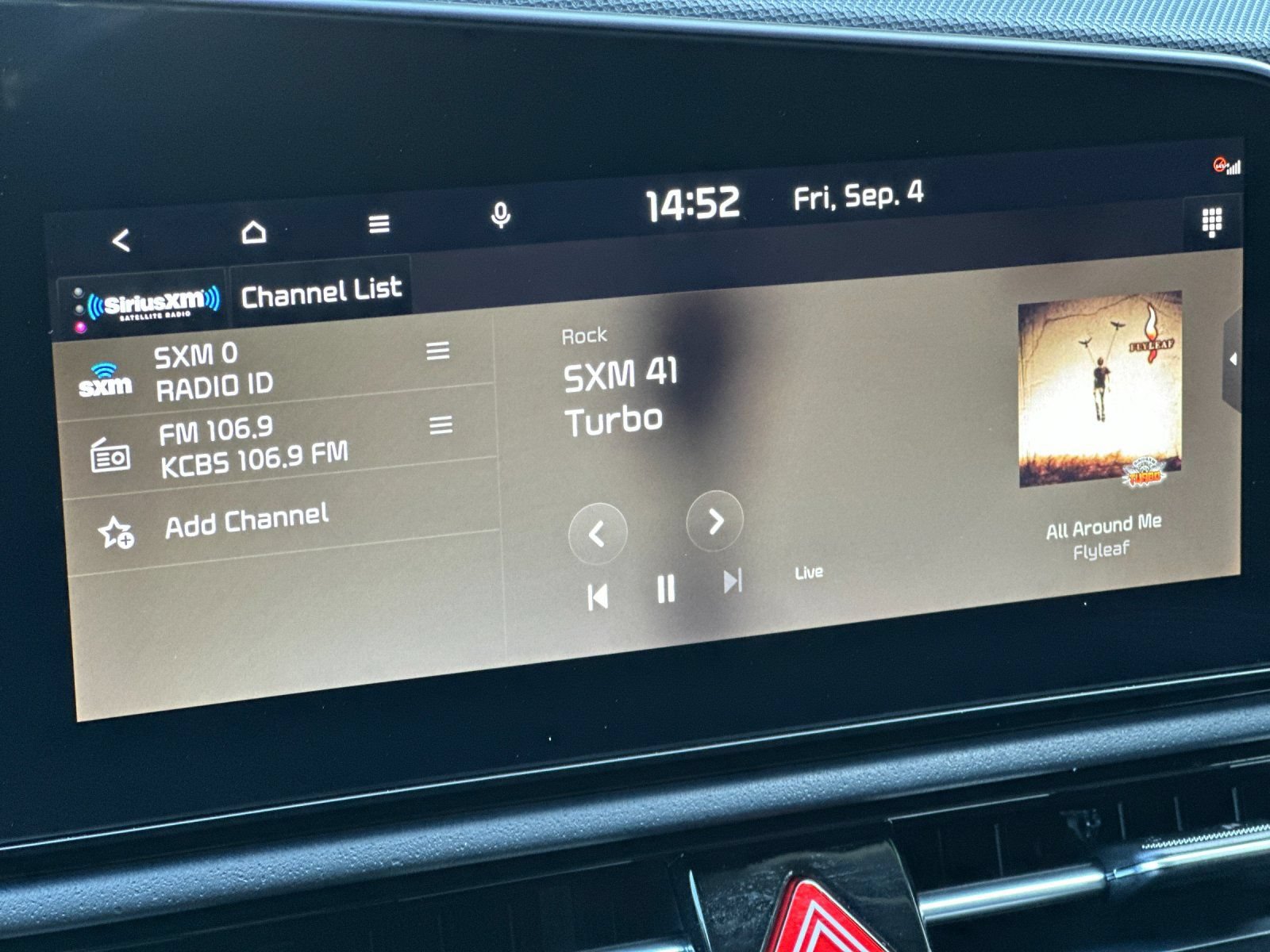 Certified 2024 Kia Niro Wind FWD image 18