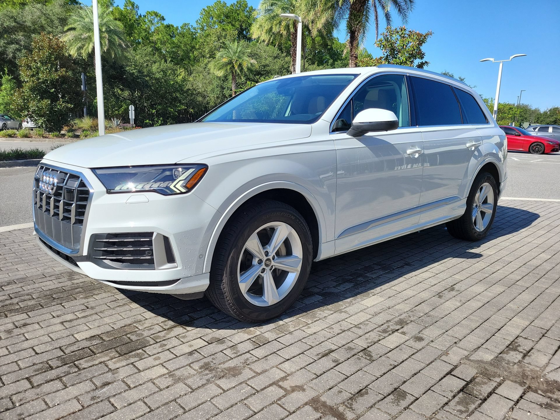 Used 2023 Audi Q7 2.0T Premium Plus w/ Premium Plus Package AWD/4WD image 6