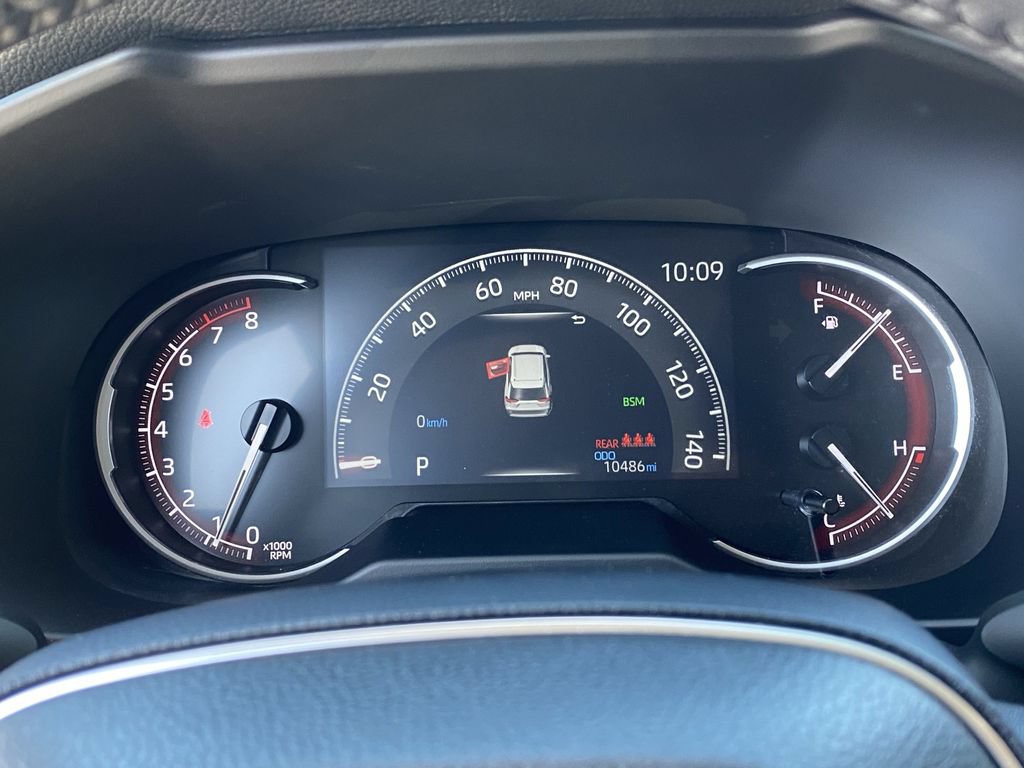 Certified 2025 Toyota RAV4 XLE w/ Convenience Package FWD image 34