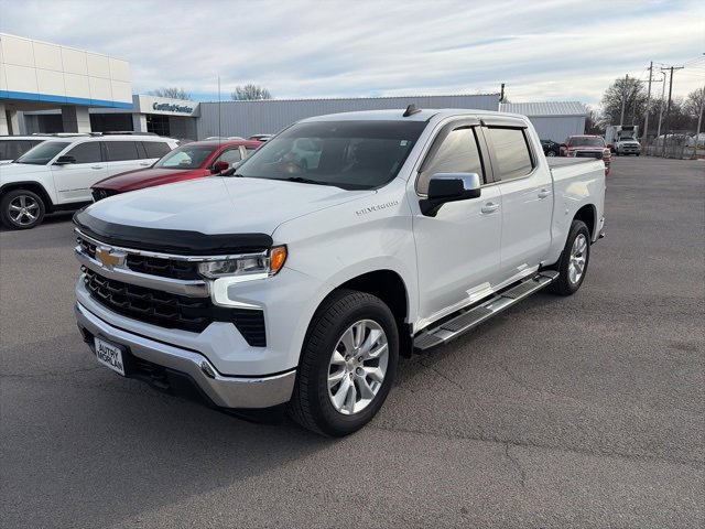 Used 2022 Chevrolet Silverado 1500 LT image 2