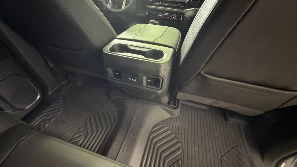 Used 2024 Chevrolet Silverado 1500 LT Trail Boss w/ LT Trail Boss Premium Package AWD/4WD image 31