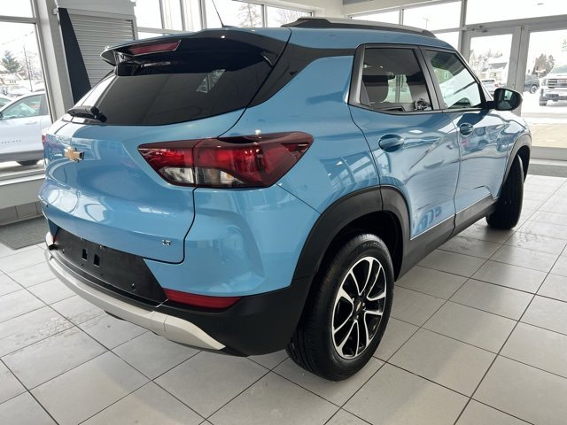 Used 2025 Chevrolet TrailBlazer LT w/ Convenience Package image 6