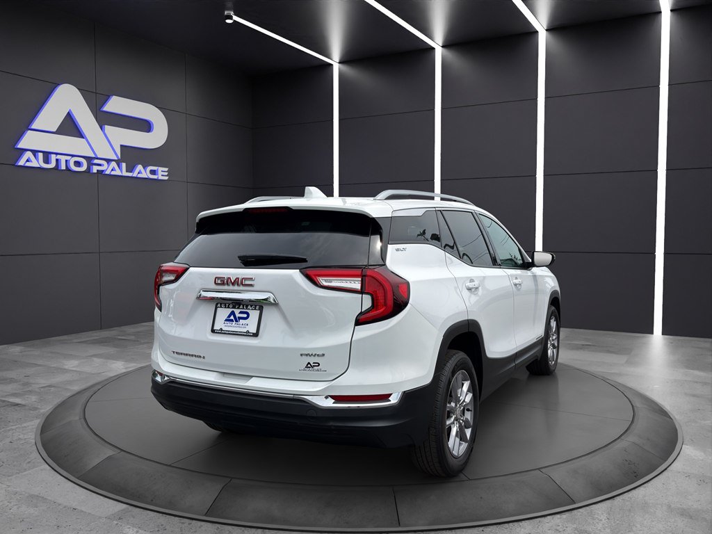Used 2022 GMC Terrain SLT AWD/4WD image 6
