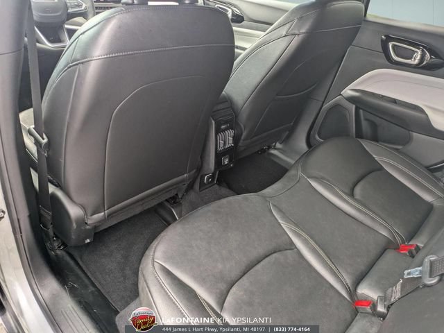 Used 2025 Jeep Compass Limited AWD/4WD image 26