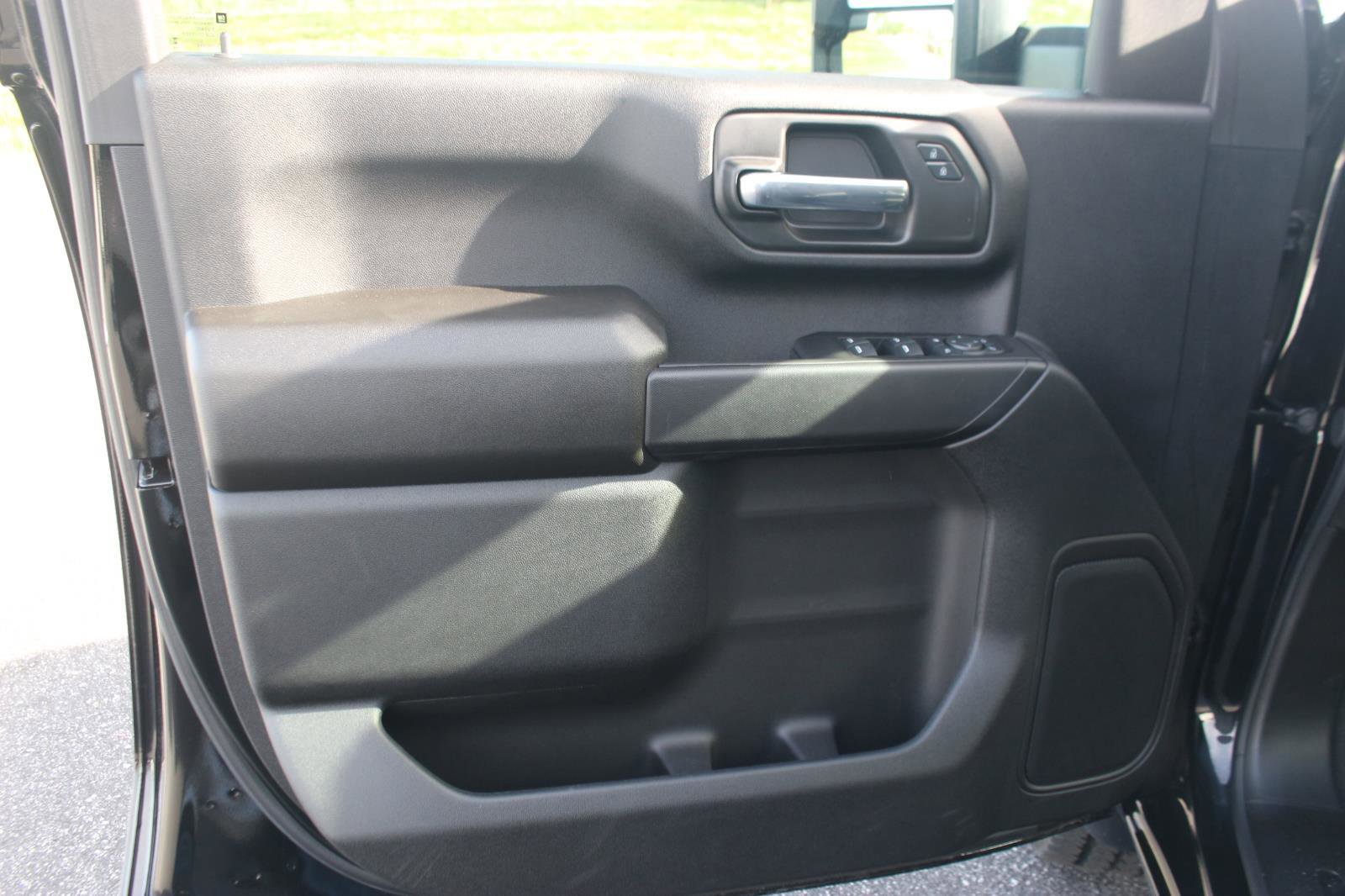 Used 2024 GMC Sierra 2500 Pro AWD/4WD image 14