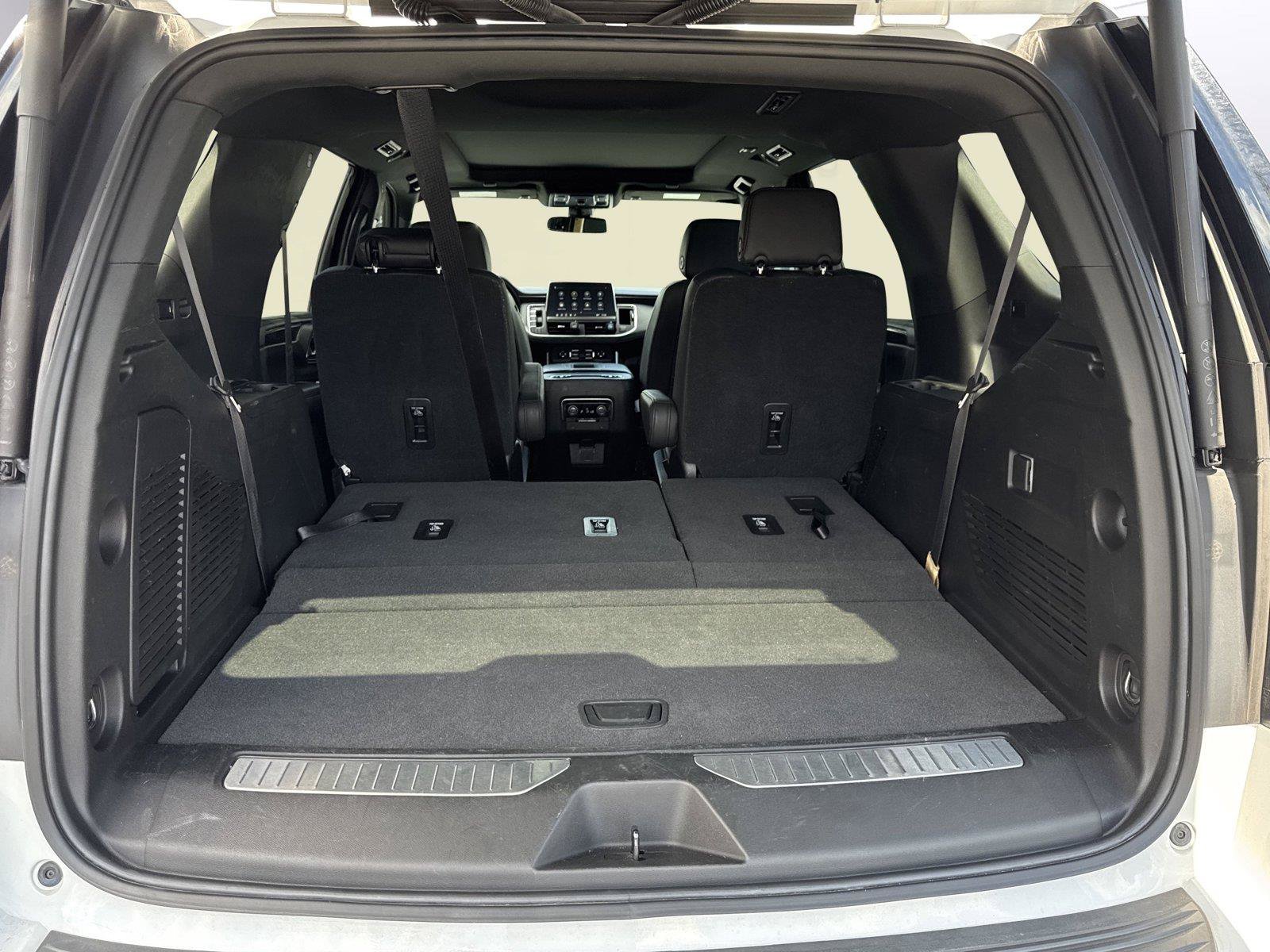 Used 2021 Chevrolet Tahoe Z71 AWD/4WD image 36