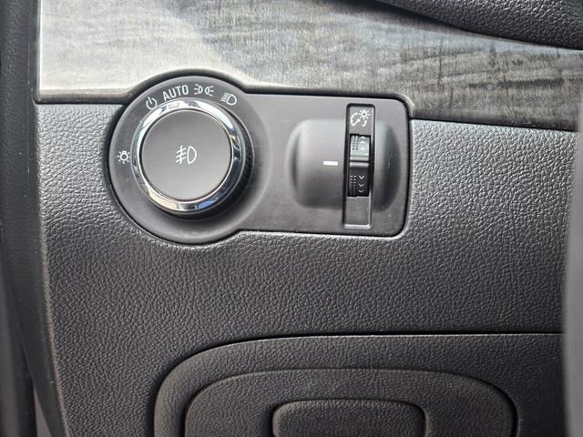 Used 2015 Buick Encore Premium image 28