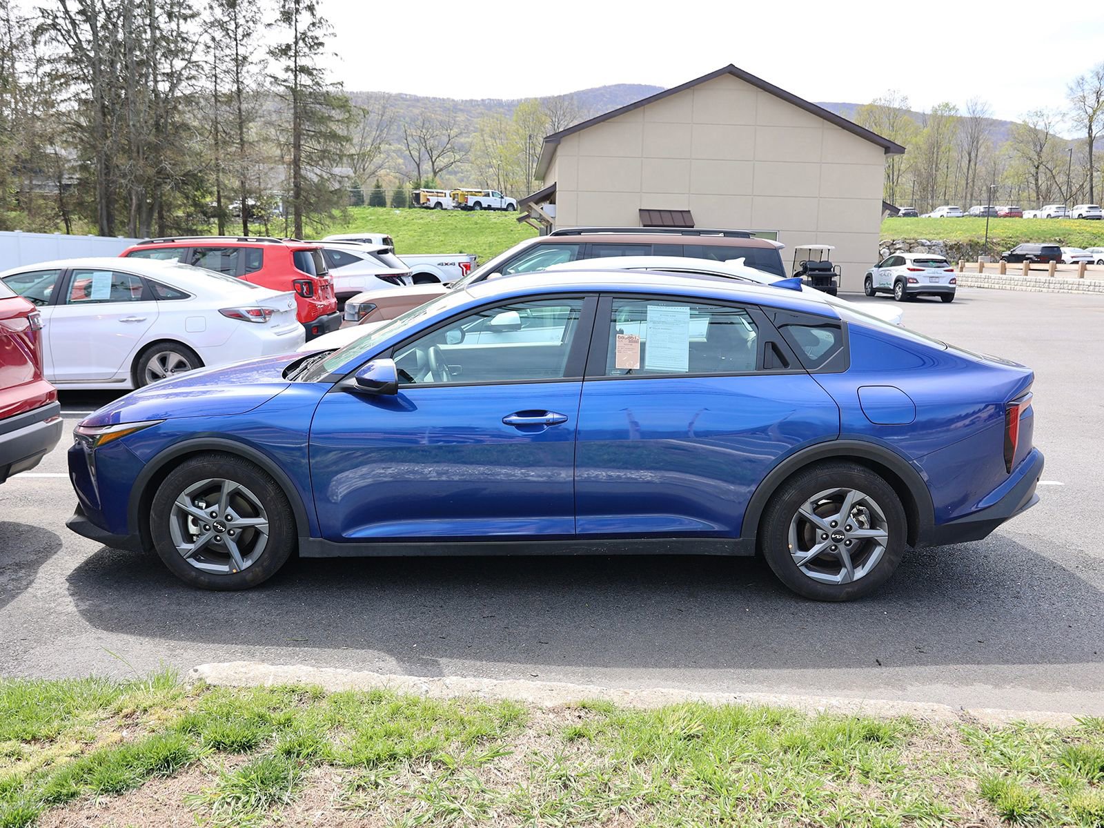 Used 2025 Kia K4 FWD image 3