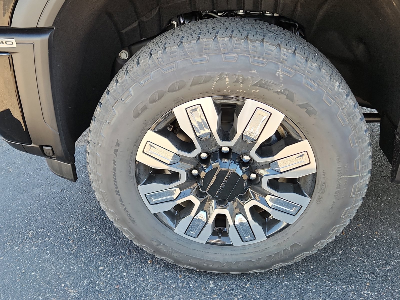 New 2026 GMC Sierra 2500 Denali w/ Max Trailering Package image 7