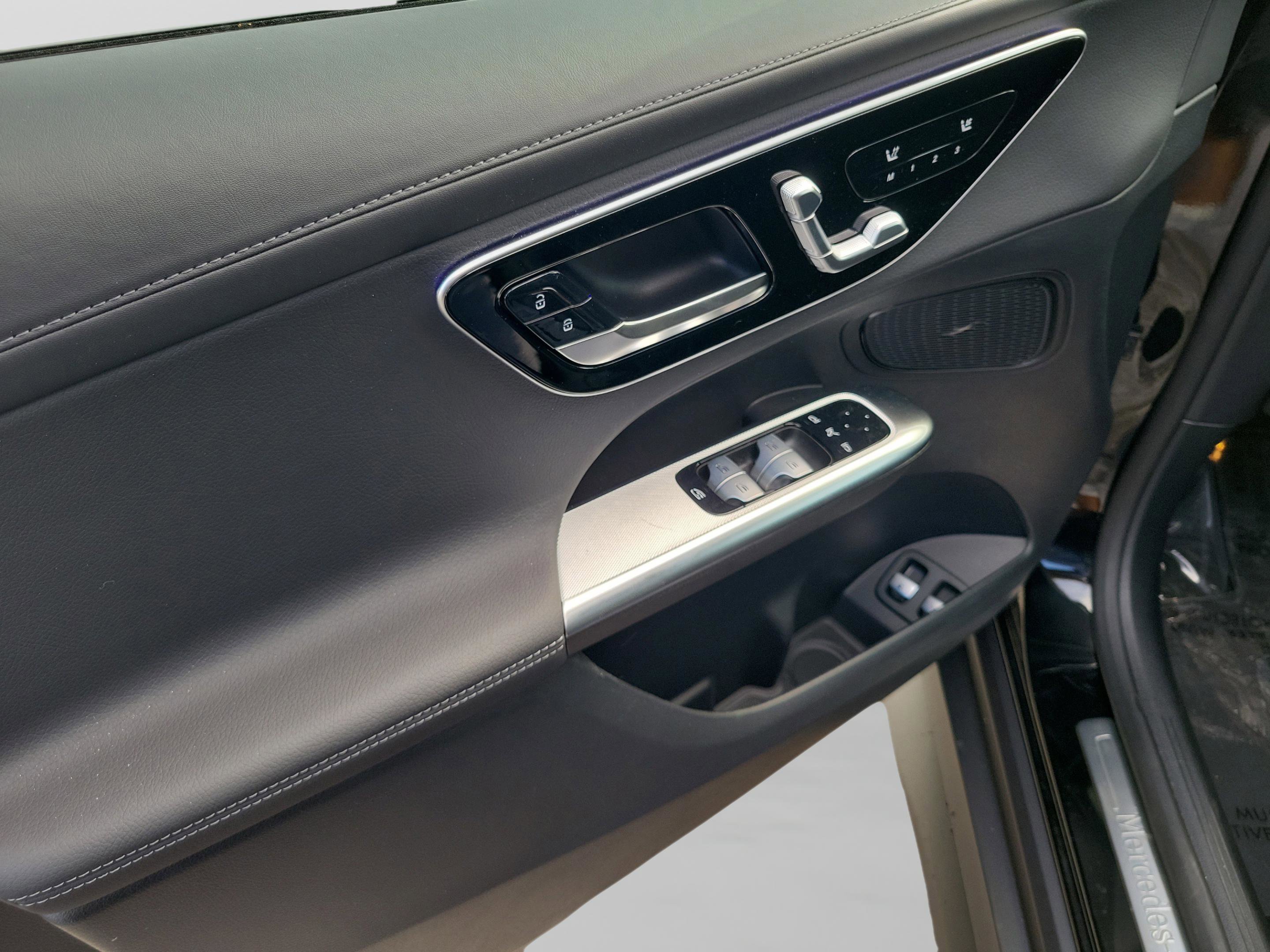 New 2026 Mercedes-Benz GLC 350e 4MATIC image 48