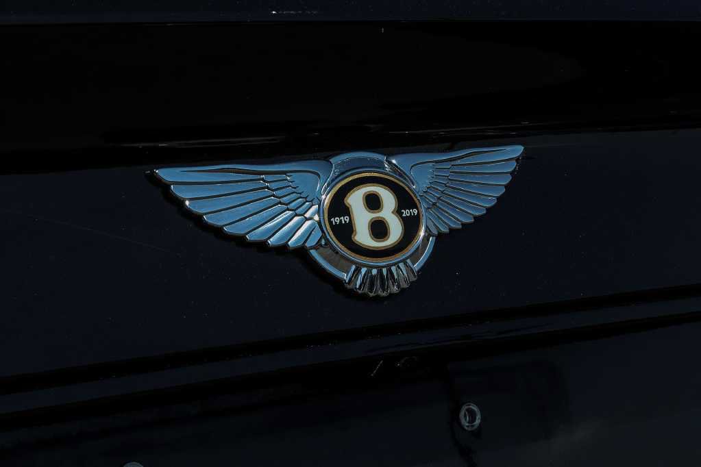 Used 2020 Bentley Bentayga AWD/4WD image 31