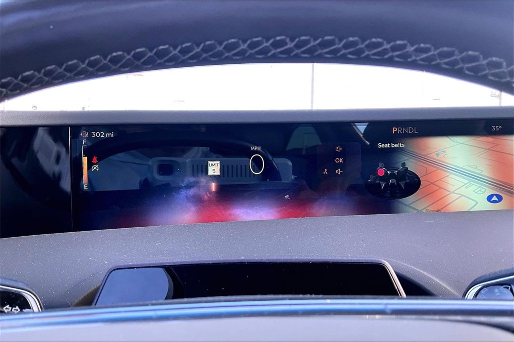 Used 2024 Lincoln Nautilus Reserve w/ Equipment Group 203A image 18