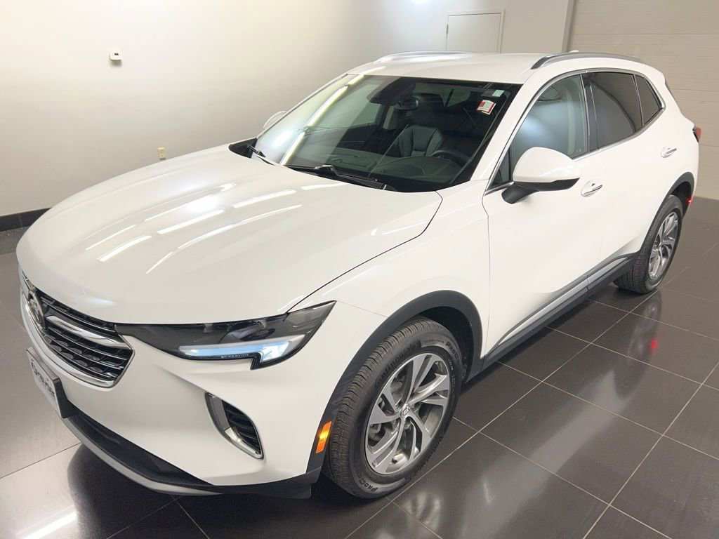 Used 2023 Buick Envision Essence image 3