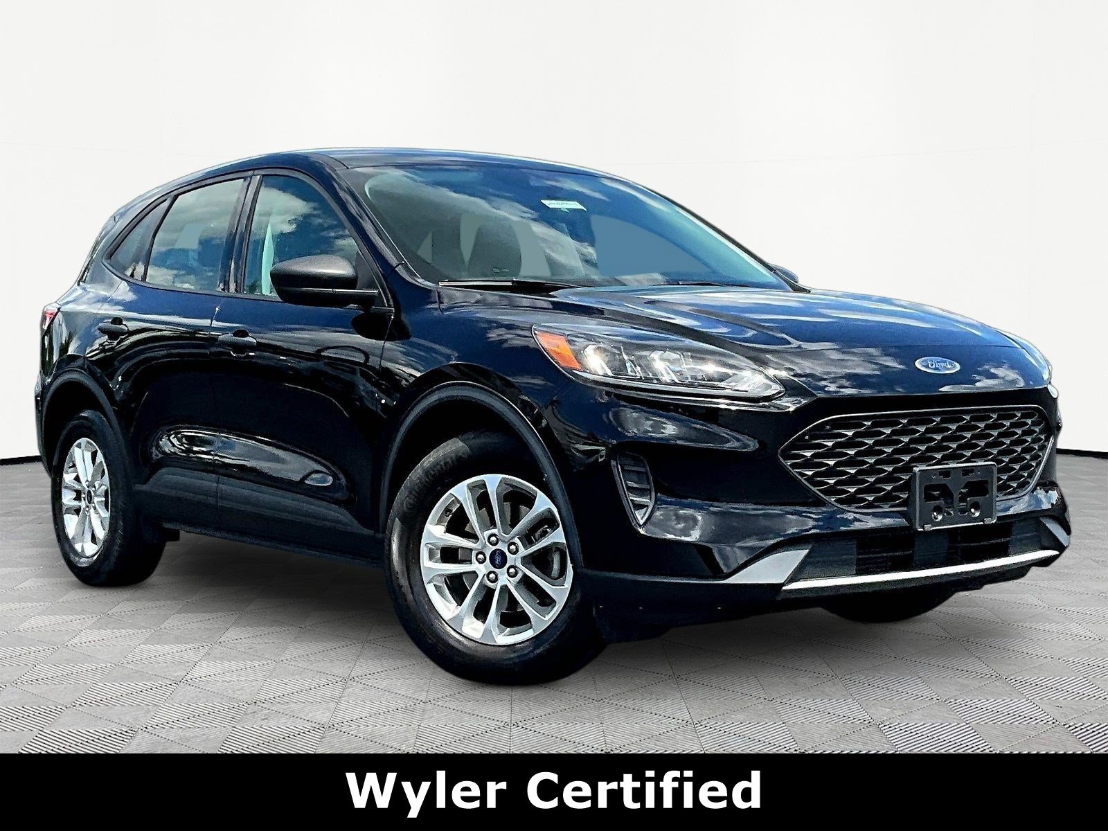 Used 2022 Ford Escape S AWD/4WD image 3